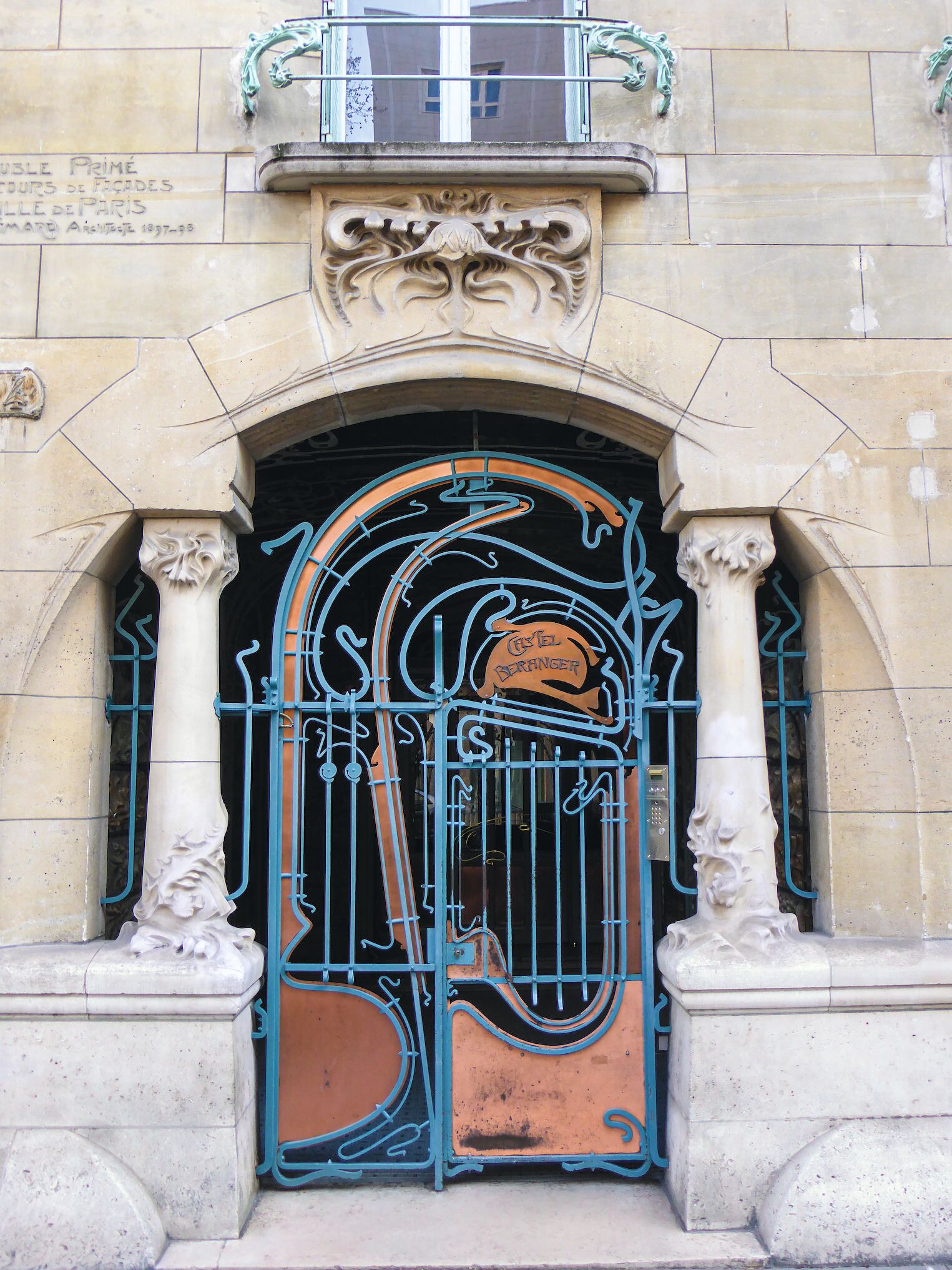 L'entrée du Castel Béranger, à Paris