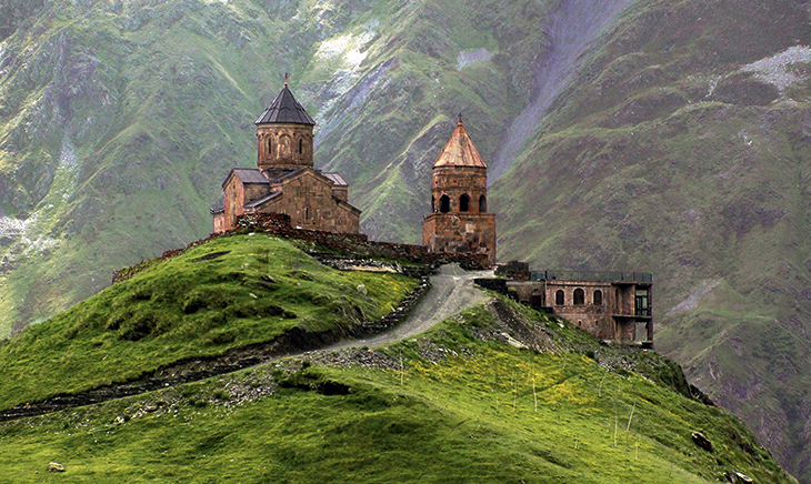 Église de la Trinité à Guergueti cuisine géorgienne