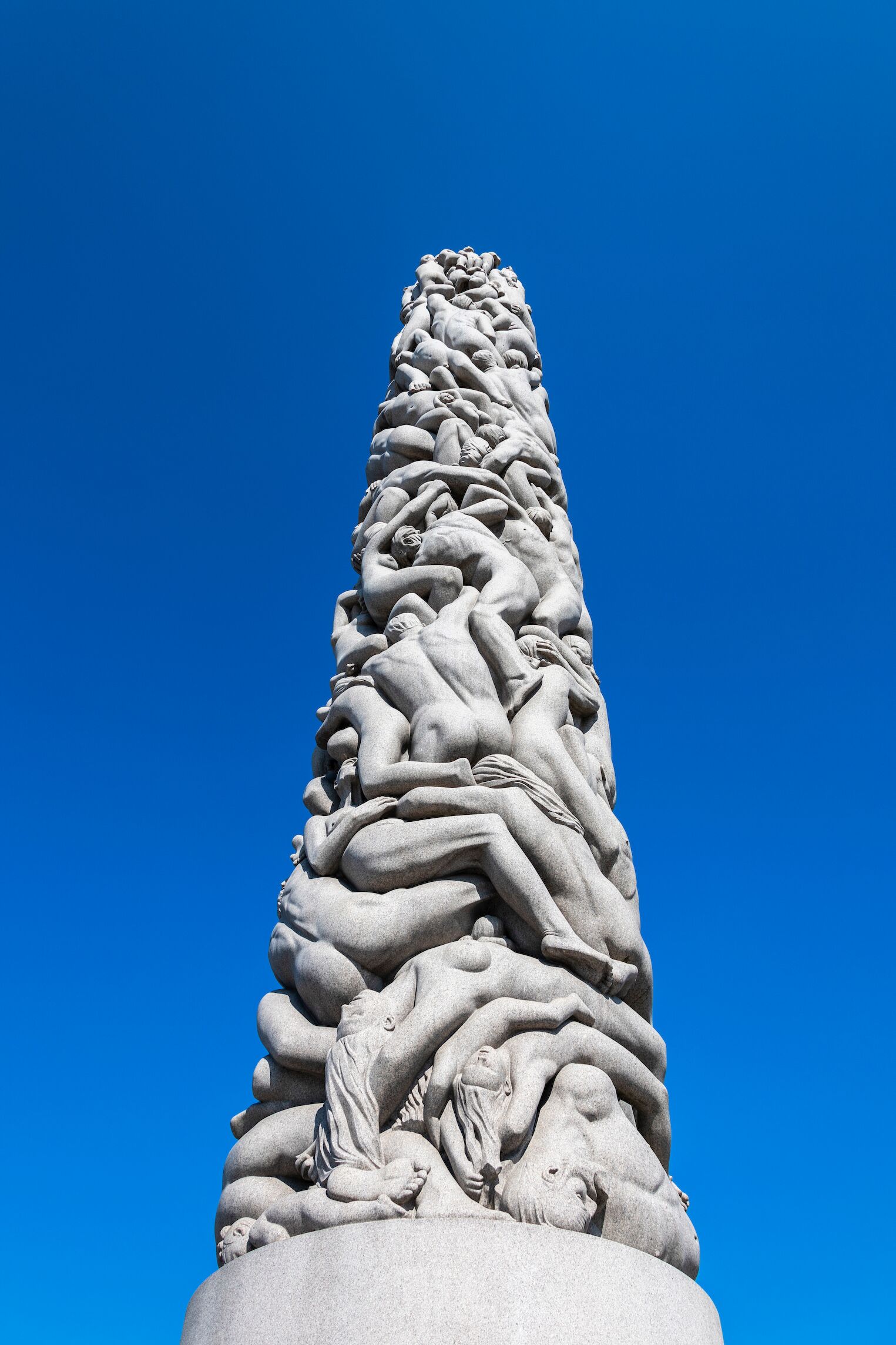 Le monolithe de Vigeland dans le parc Frogner